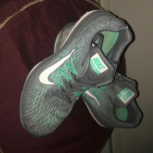 Nike Zoom Winflo 5 size 10